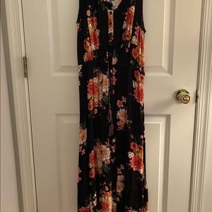 Knox Rose black and floral midi dress size small